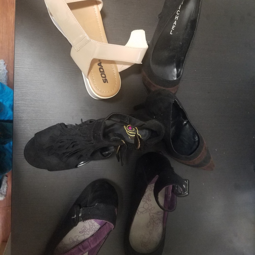 Shoes - Picture 2 of 6